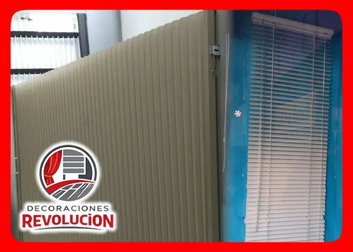 DECORACIONES REVOLUCIÓN - PISOS LAMINADOS Y PERSIANAS